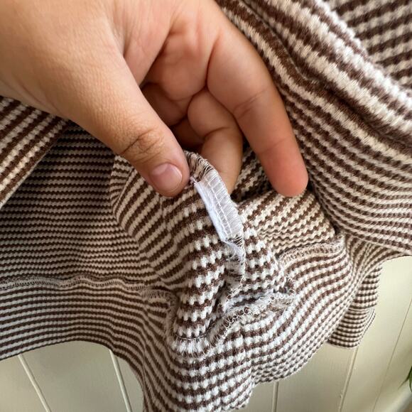 Doe & Rae Striped Cowl Neck Long Sleeve Sweater Size Large - Picture 7 of 9